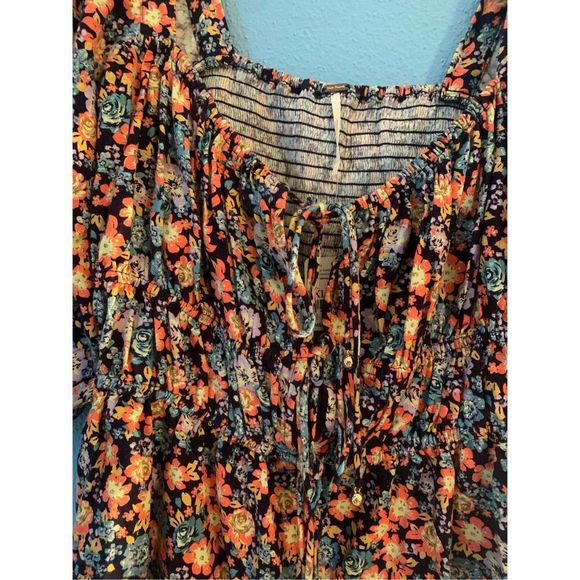 NWT Free People Show Me Love Navy Romper Size XS - Picture 5 of 5